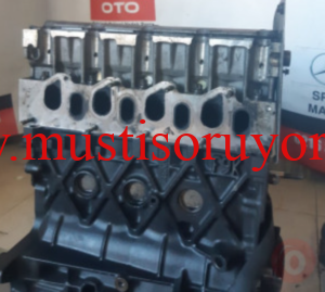 Çıkma palet istediğiniz kadar ikinci el palet satışı 8 ÇIKMA RENAULT TRAFİC 1.9 F9K KOMPLE MOTOR FİYATI: 8000 TL